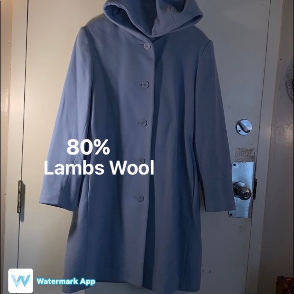 Vintage Lambs Wool & Nylon Winter Baby Blue Vintage Coat Size 14. Lined.